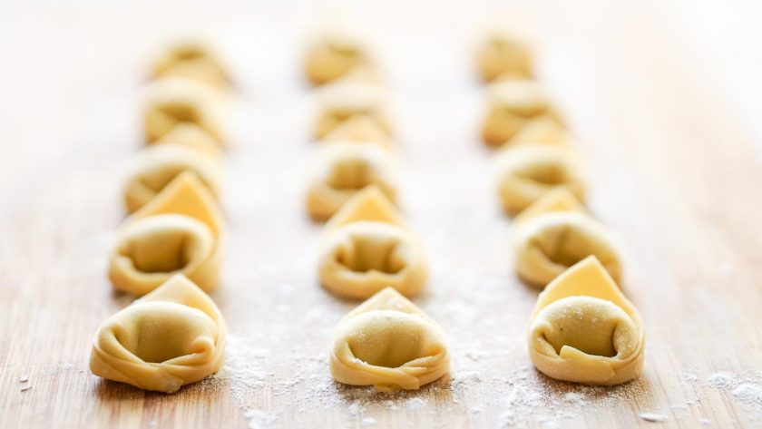 Cappelletti in brodo