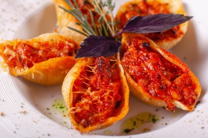 Conchiglioni ripieni al forno