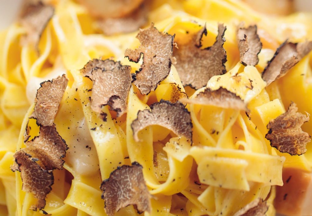 Nidi di tagliatelle al forno