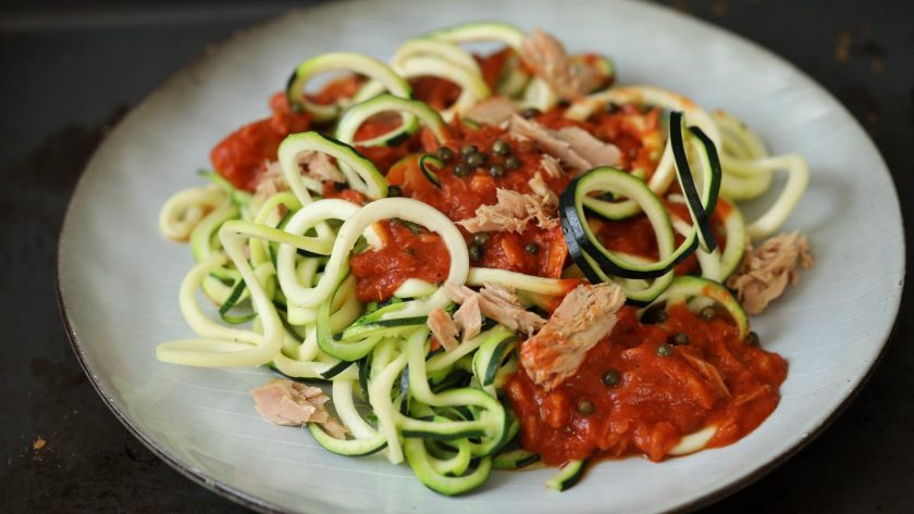 Pasta zucchine e tonno
