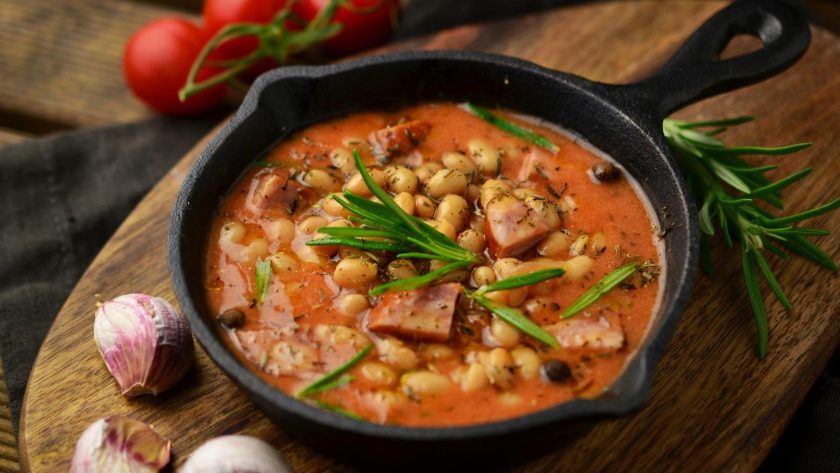 Fagioli al sugo