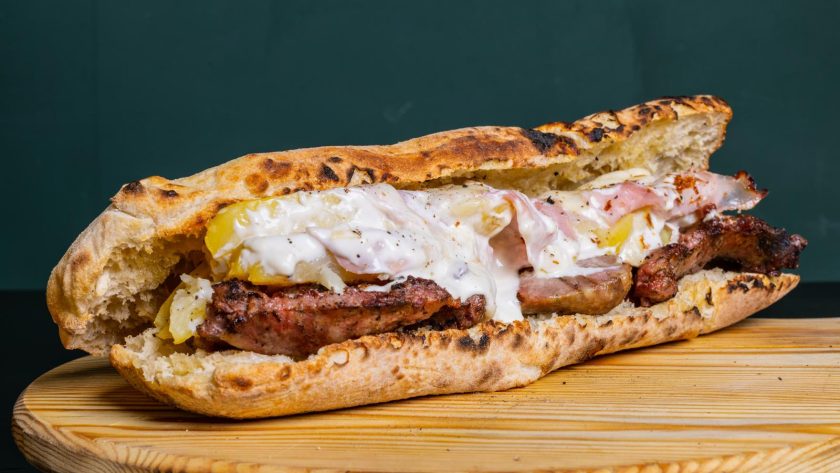 Panino con salsiccia