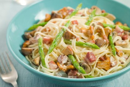 Pasta asparagi e pancetta