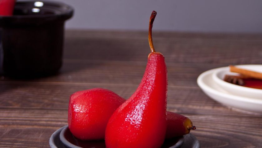 Pere al vino rosso