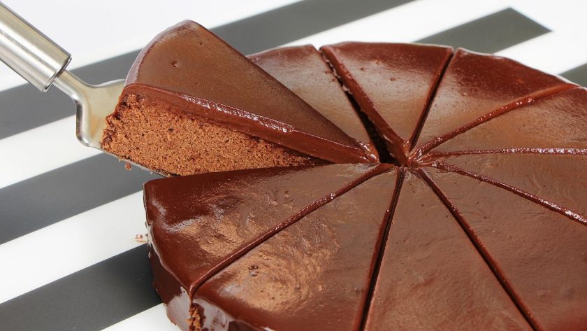 Torta al cioccolato senza uova